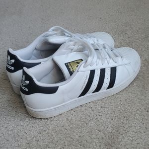 Adidas superstar